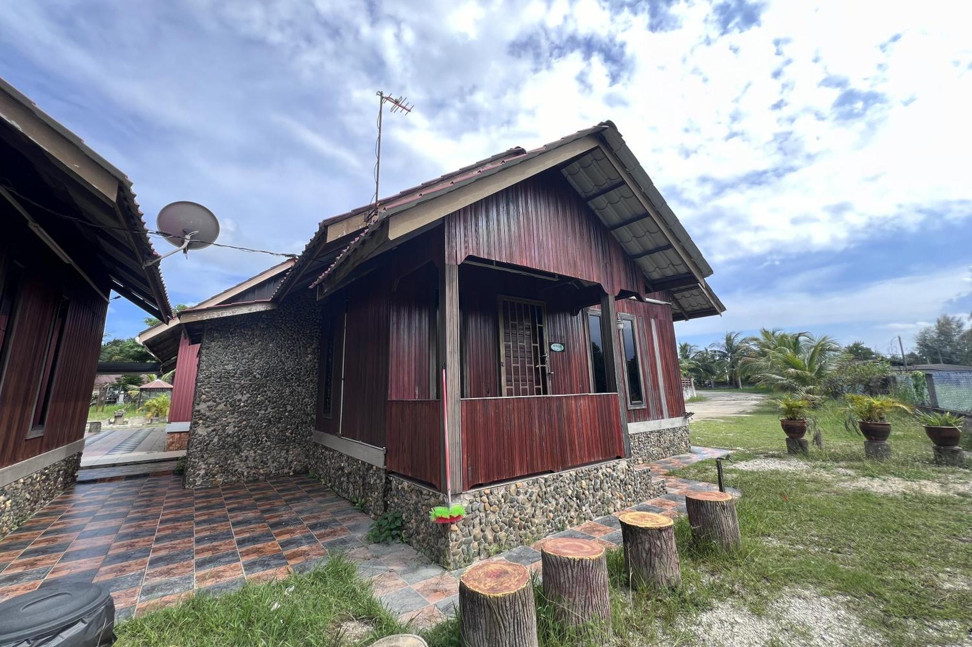 Nurbayu Chalet, Kemaman 关丹 外观 照片